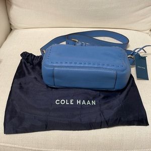 COLE HAAN IVY PITCH STITCH BLUE LEATHER CAMERA SHOULDER XBODY BAG. Brand new
